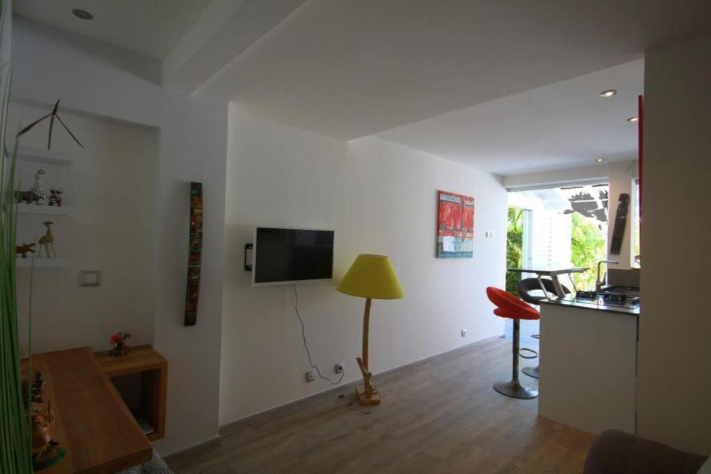 Appartement T2 Design Pour 2 A Anse A L'Ane Aux Trois Ilets à Les Trois-Ilets Extérieur photo